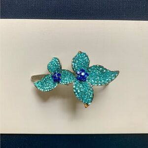 Elegant Blue Floral Hair Clip